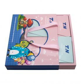 Customized printed clothing package with handle box